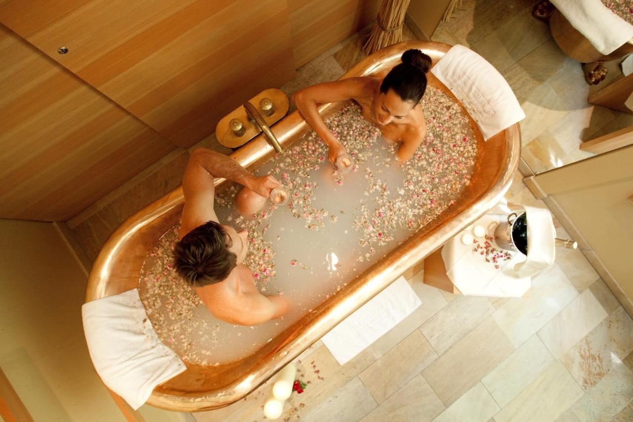 Falkensteiner Hotel Antholz - Adults Only מראה חיצוני תמונה